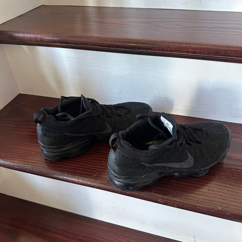 Nike Black Athletic Shoes